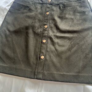 LOFT Faux Suede Mini Skirt Size 10 Olive Green Button Front Casual